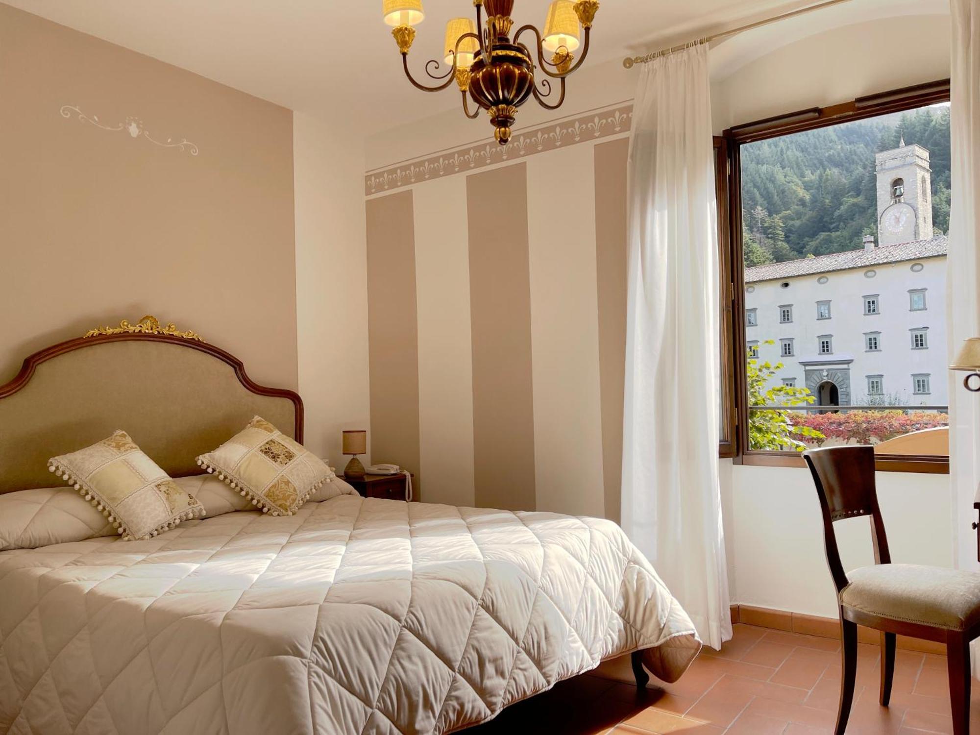 Hotel Rifugio La Foresta Валломброса Екстер'єр фото