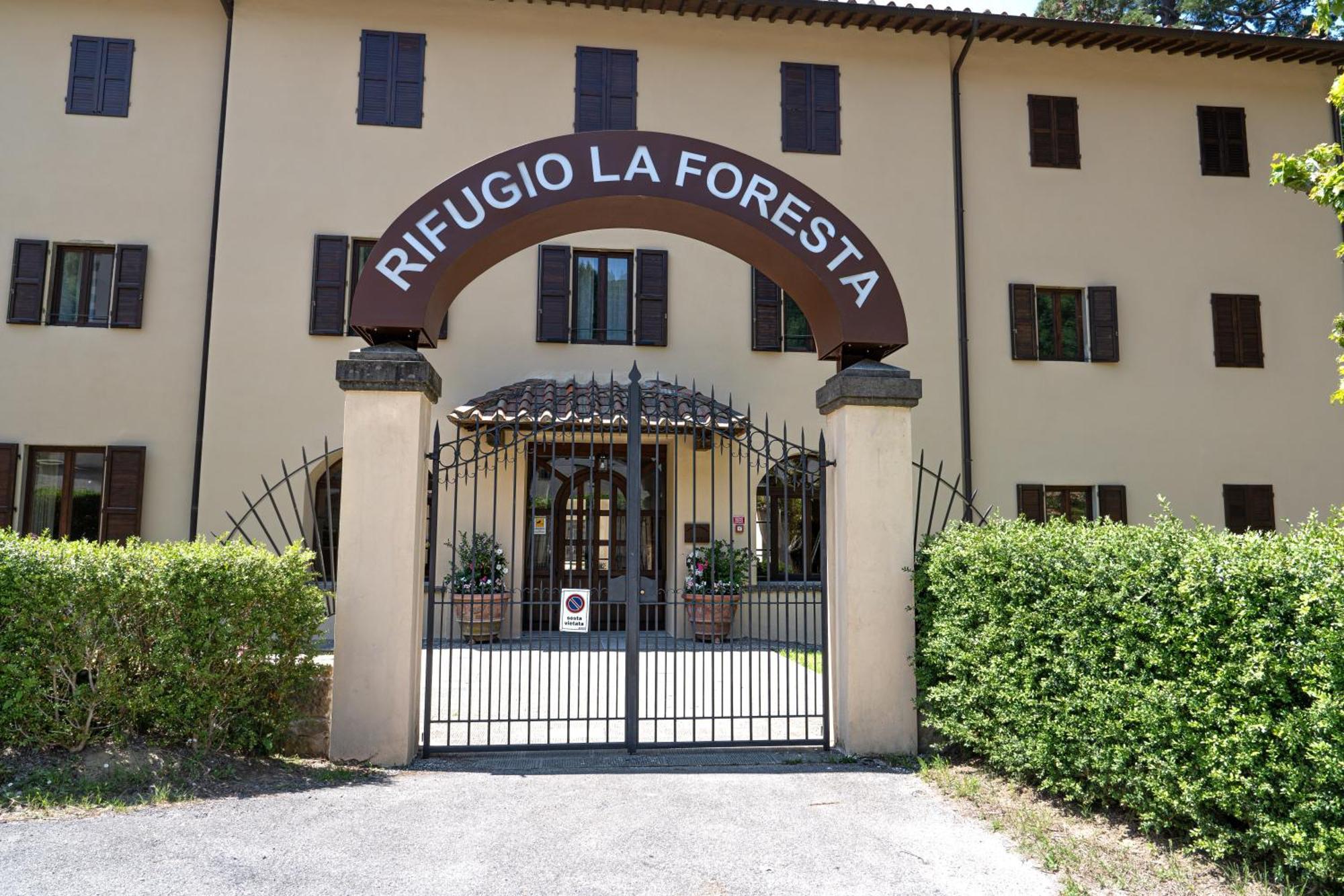 Hotel Rifugio La Foresta Валломброса Екстер'єр фото
